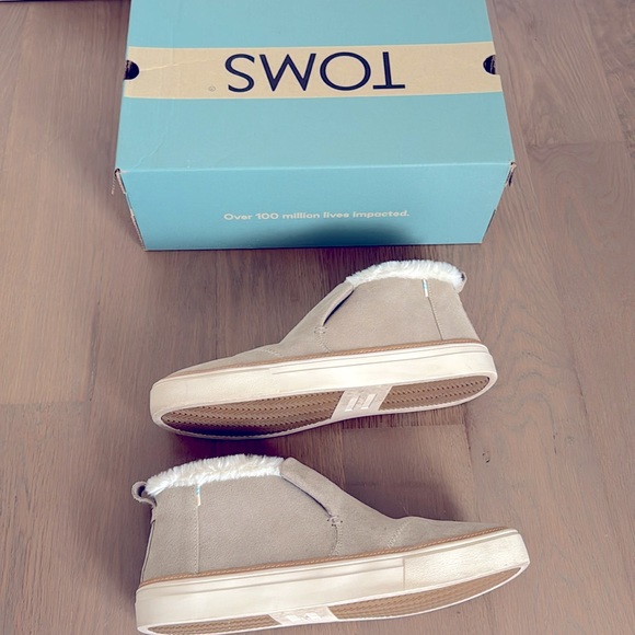 Booties - Picture 5 of 10